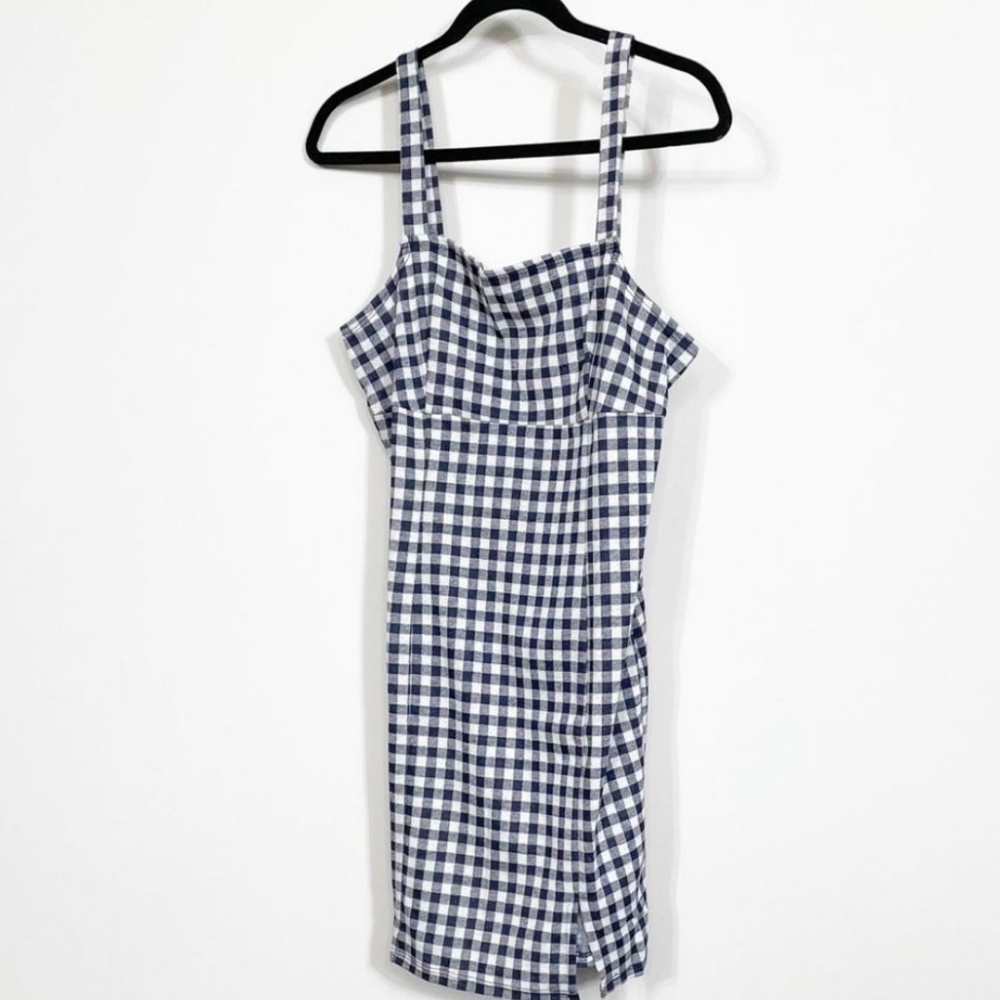 3/$25 The General Good Navy & White Gingham Dress sz S